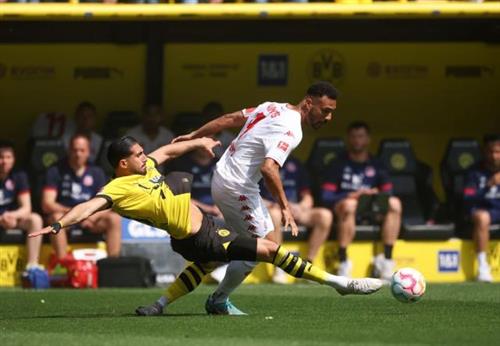 B. Dortmund vs Mainz 05