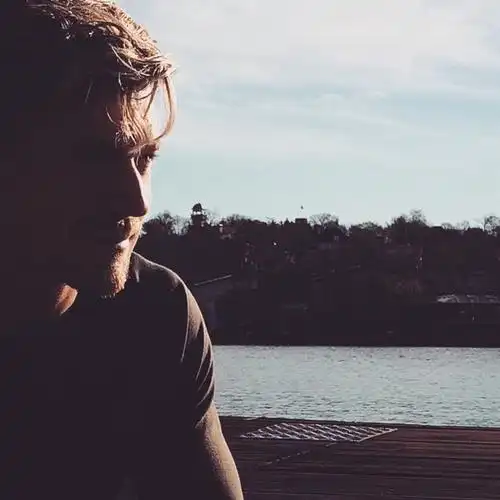 6686体育官方作者Connor