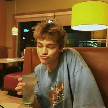 6686体育首席作者Harriet