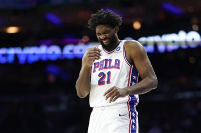 Embiid: After playing two or three minutes and then coming down, it would be better to go home and spend time with my family, but I follow the arrangements.