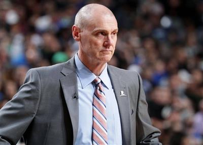 8 people were injured! Carlisle: We only have 10-11 players available for tomorrow’s back-to-back