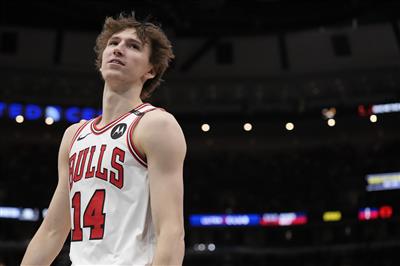 The feeling of controlling the ball is freezing! Buzelis & Okoro scored 0 of 9 in the half and only scored 1 point