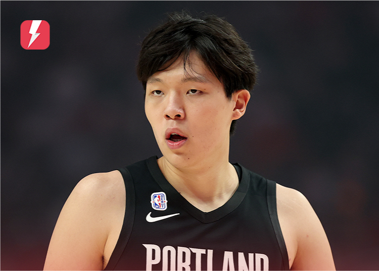 Yang Hansen talks about Split's instructions when he comes on the field: Just tell me who to guard and how to match up.