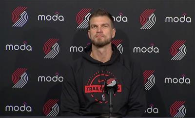 Splitter had a good start in his coaching career, helping the Trail Blazers end their 9-game losing streak against the Warriors.