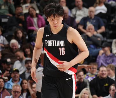 Zeng Lingxu: The effect of these five players of the Trail Blazers is very good, not to mention that Yang Hansen can’t even get up to Klingen.