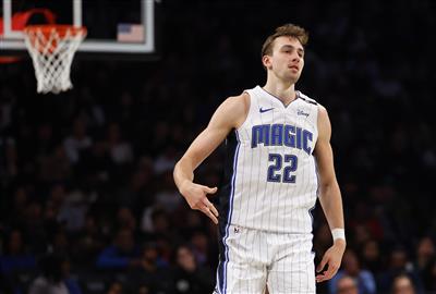 Wagner Jr. scored a game-high 27 points and watched his teammates miss consecutive opportunities at the last moment.