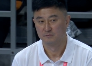 Guangdong was suppressed at halftime! The team made 4 of 17 three-pointers, with a shooting percentage of only 23%.