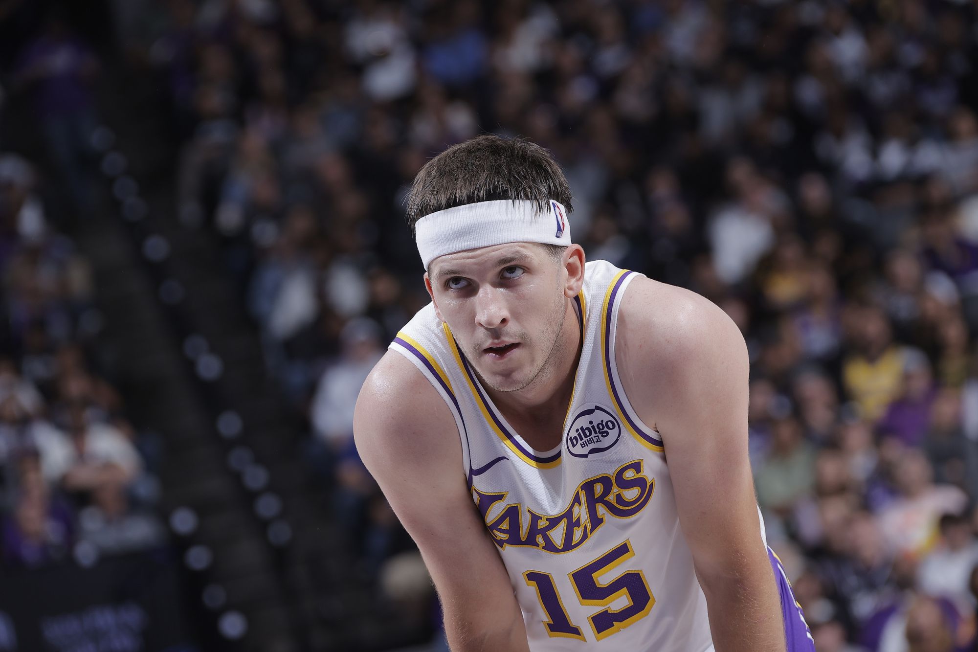 The Lakers will play the Spurs at home today: Reeves continues to be absent, Hayes can play