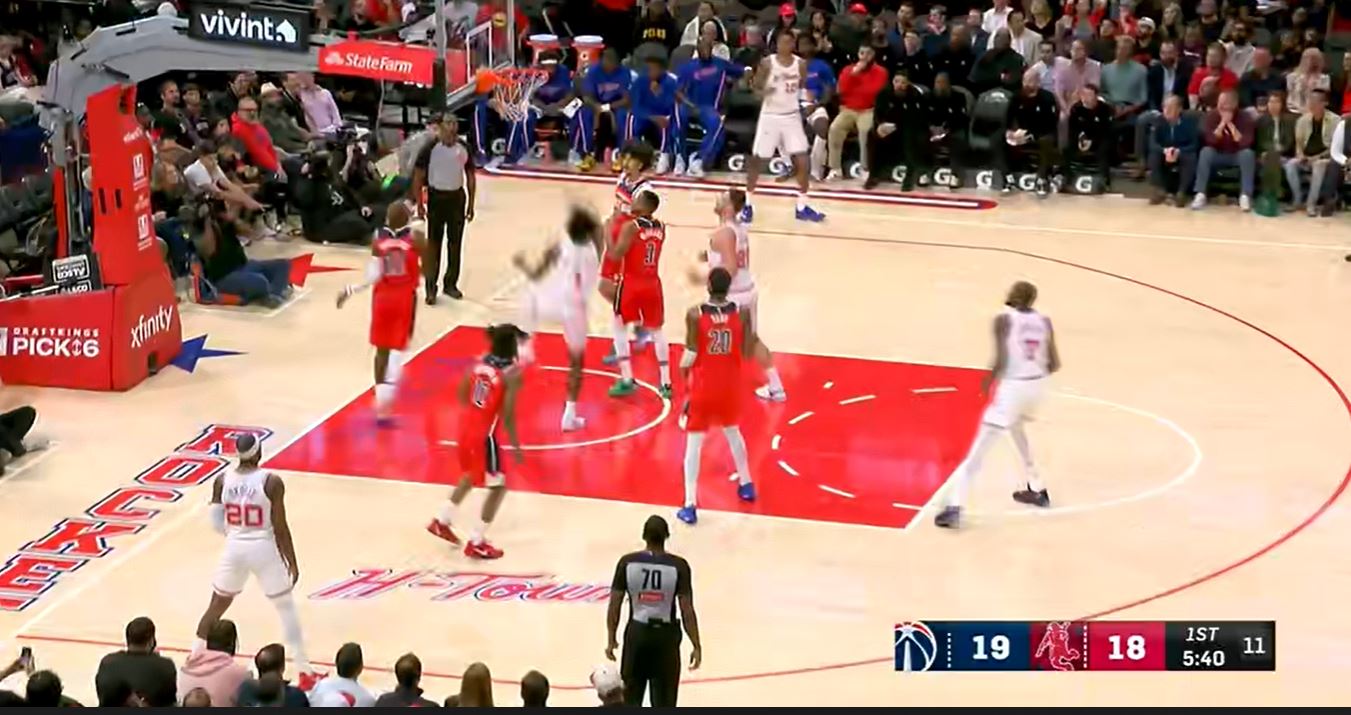 The competitive state is good! Durant scored 16 points on 5-of-8 shooting in the first quarter & helped the Rockets take the lead with 11 points