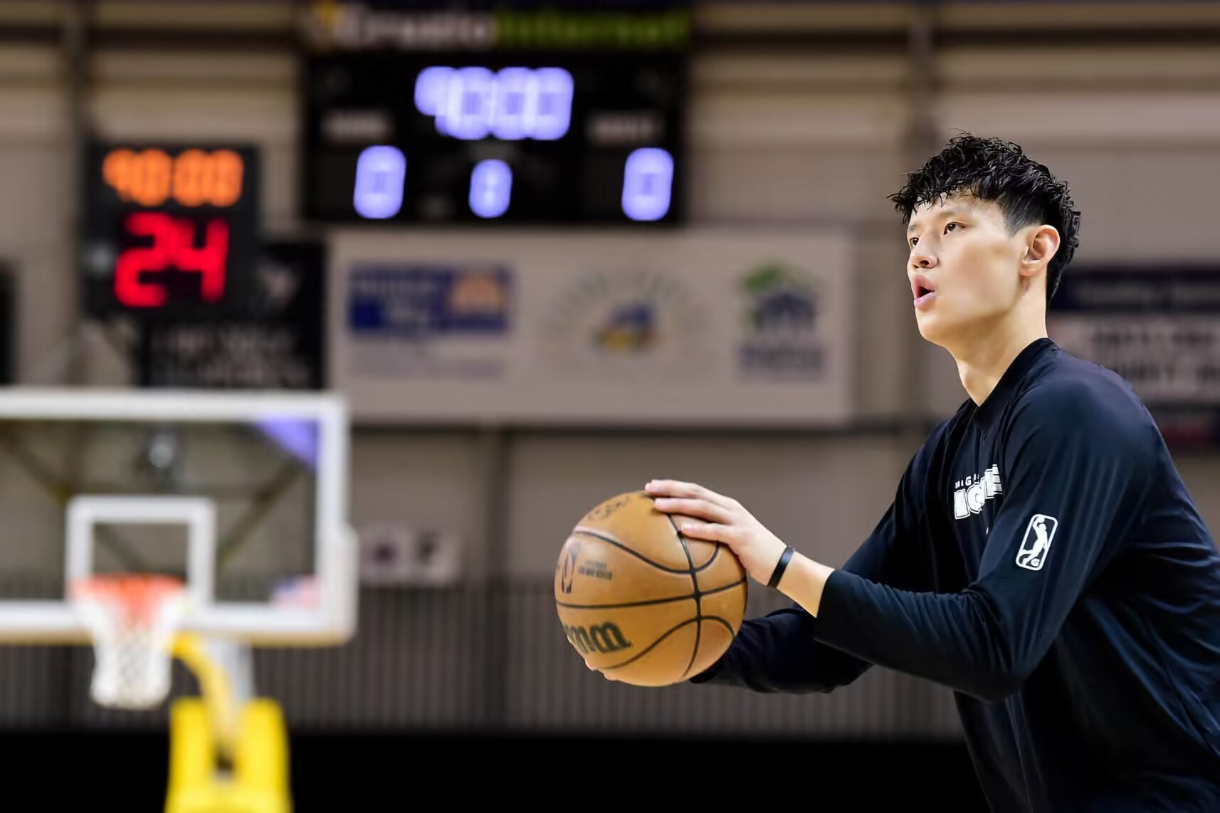 Australian media: Zeng Fanbo is currently practicing in Melbourne and has attracted the attention of many NBL teams
