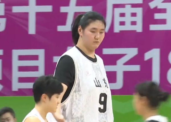 Zhang Ziyu scored 31 points and grabbed 10 rebounds to help Shandong win the National Games U18 women's basketball championship
