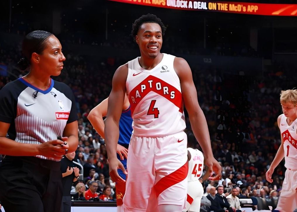 Barnes has at least 1 interception and 1 block in 9 consecutive games, tied with Carter for the longest streak in team history.