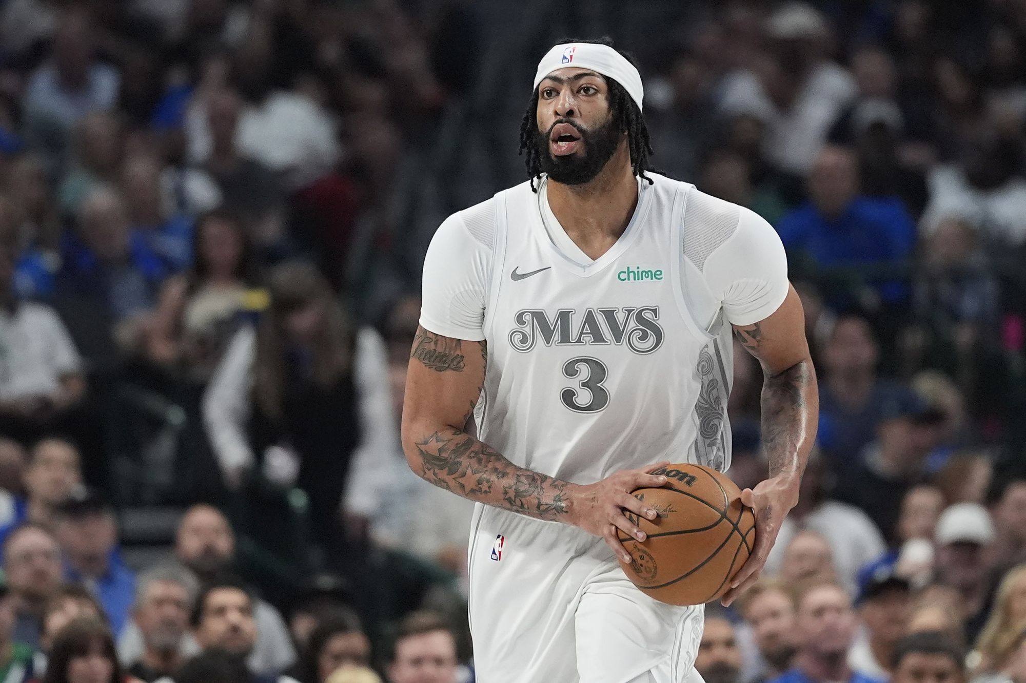 Meiji: The number of games played by the thick eyebrows in the Mavericks is not as much as the 30+ that Doncic played in the Lakers last season.