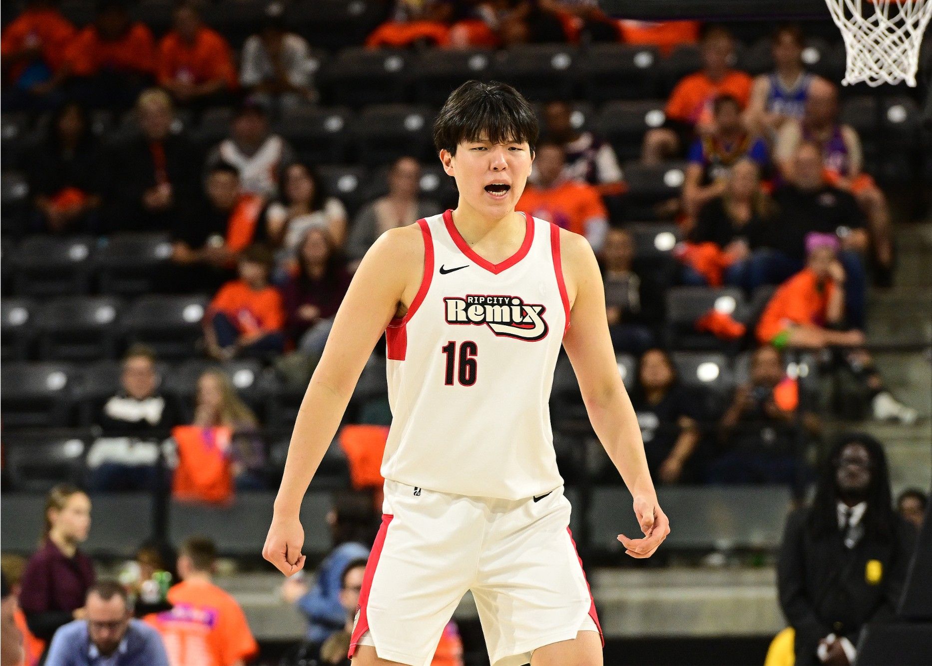 Yang Hansen's plus-minus value in the first half was -25 & in the second half +24, Mix finally completed a great reversal