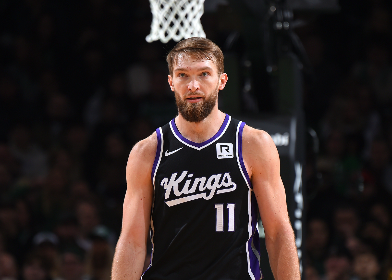 Sabonis scored 34+11 from the air, scoring 24 points in the half and unable to stop the Kings from attacking in the final quarter.
