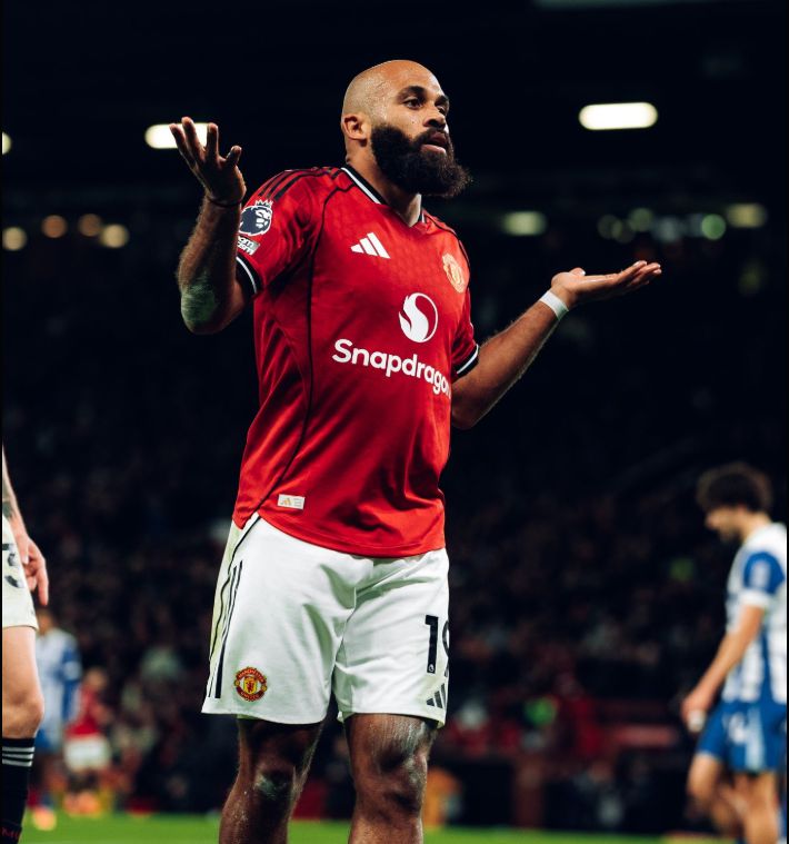 Mbemo's full game statistics against Brighton: scored twice, passing success rate 89.5%