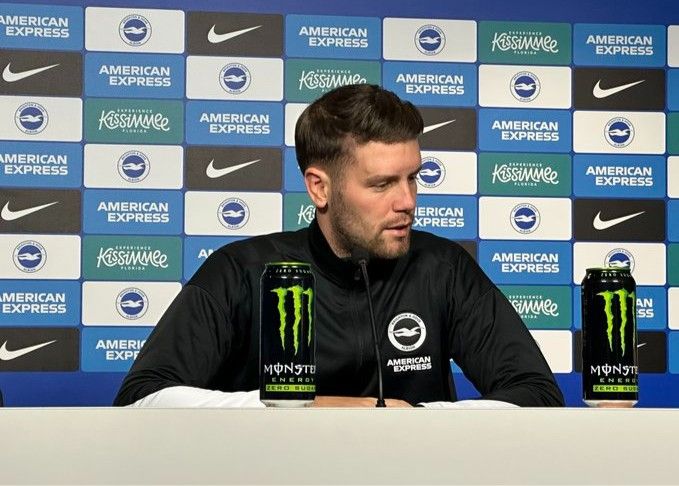 Scherzeler: I wouldn't trade Welbeck for any player in the world