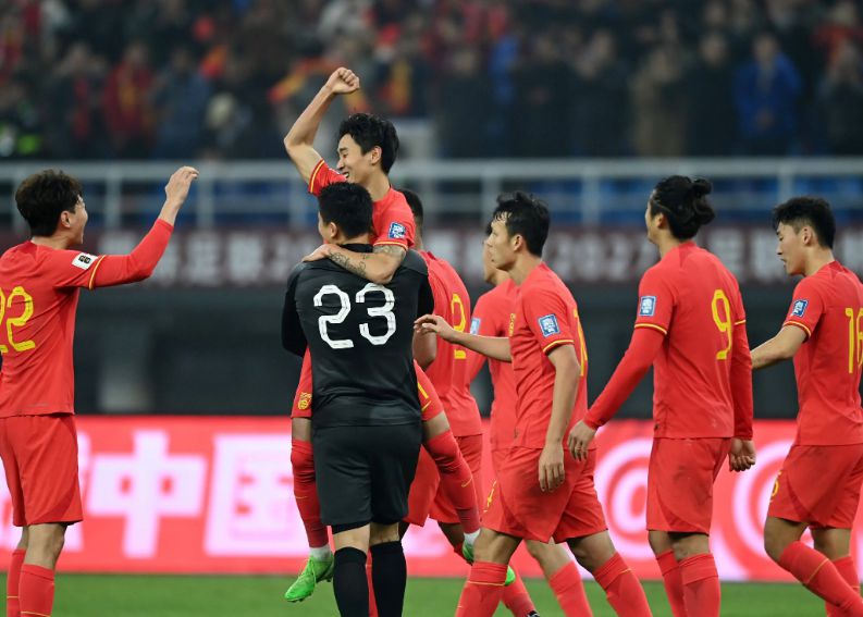 Shanghai Media: The National Football Team may organize training camps this year to warm up the World Cup teams in March next year