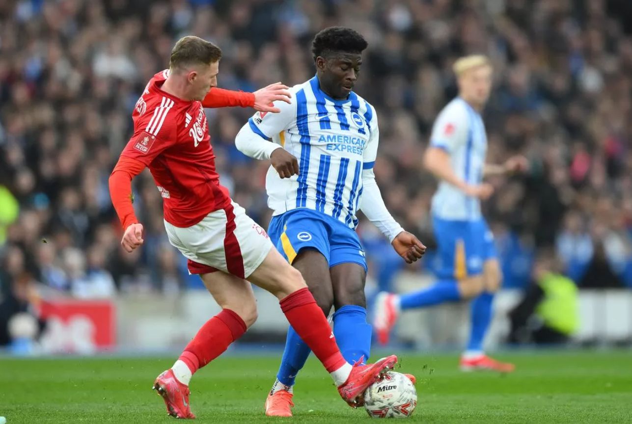 British media: Manchester United plans to strengthen their midfield next summer, with Anderson and Baleba becoming candidate targets