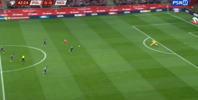 World European Preliminary Halftime: Kaminski pushed the far corner and scored, Poland temporarily 1-0 Netherlands